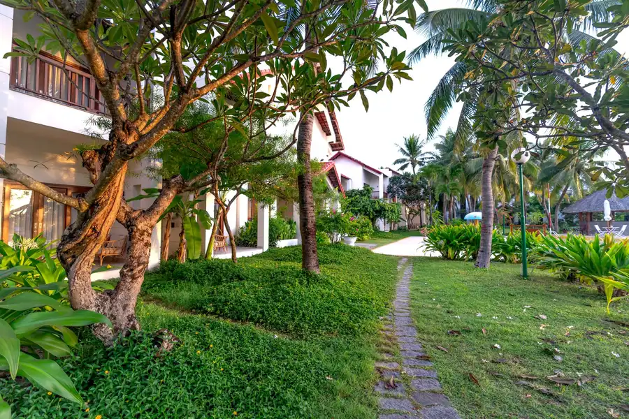 Garden path